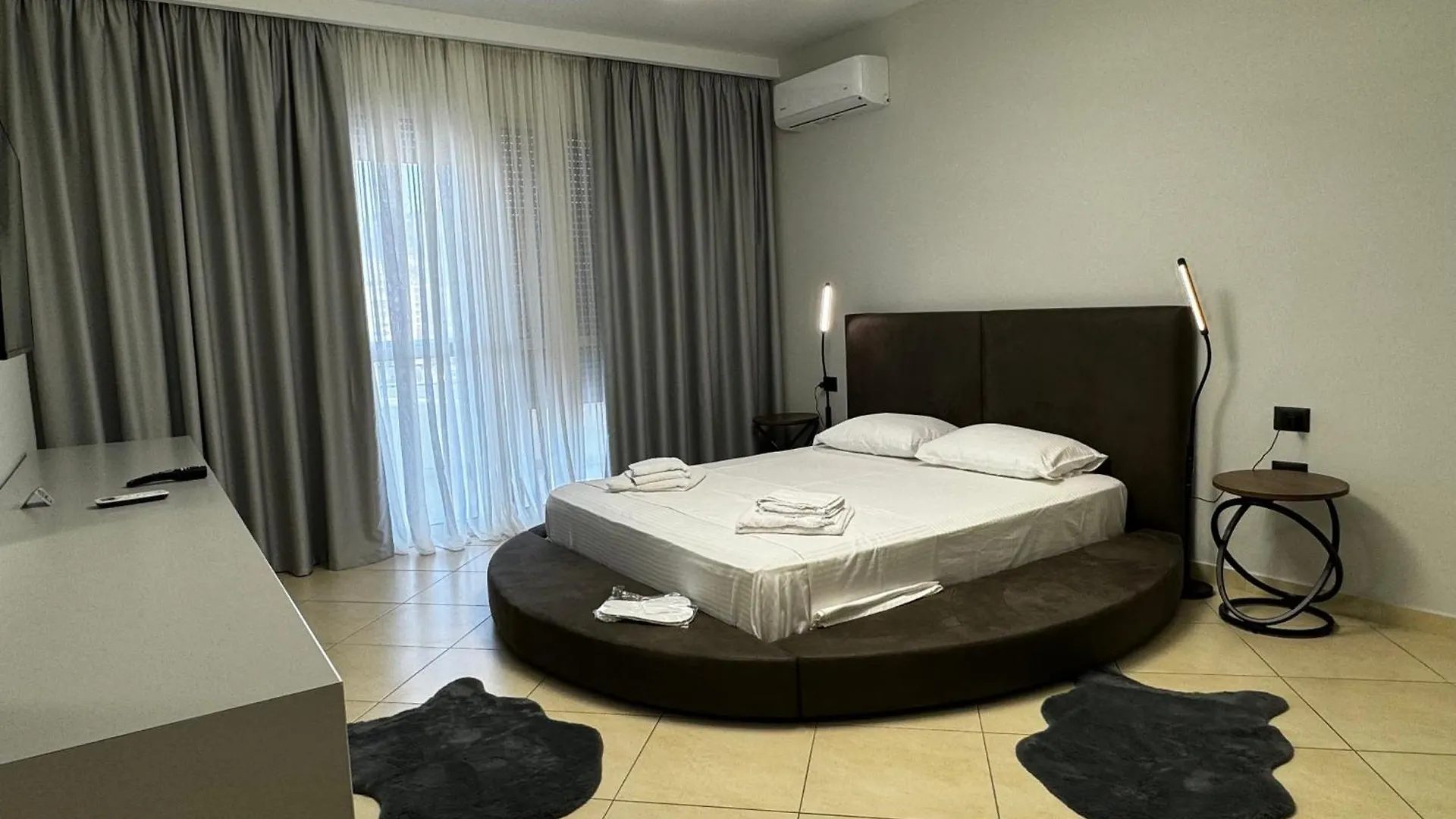 Prive Luxury Apartments Vlore 0*,