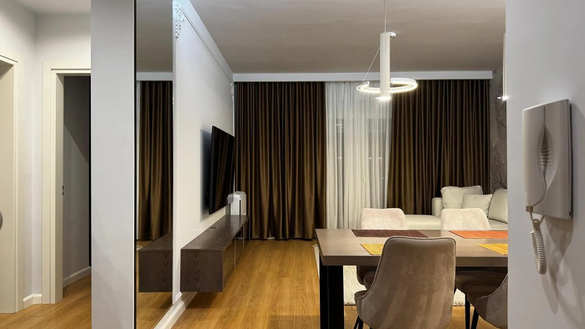Prive Luxury Apartments Vlore 0*,  Albania