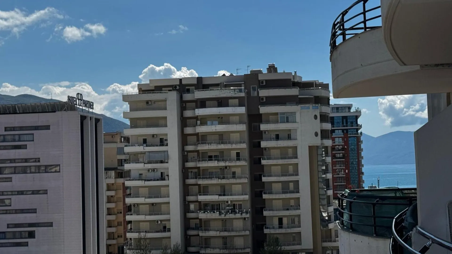 Prive Luxury Apartments Vlore 0*,